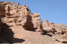 Шарын каньонындағы қорғандар аңғары: табиғат – тамаша сәулетші - фото 21