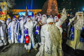 Аяз аталар шеруі - фото 19