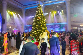 Президент балаларды Жаңа жыл мерекесімен құттықтады - фото 21