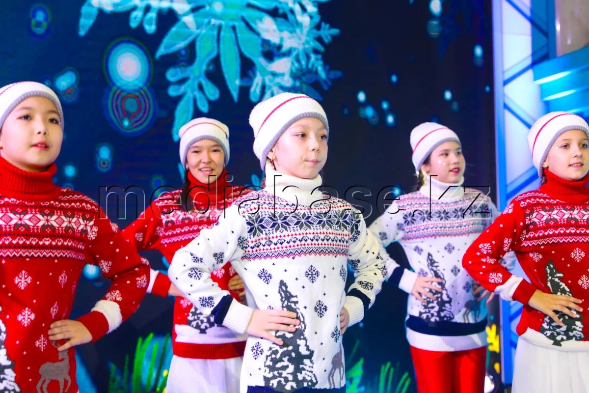 Президент балаларды Жаңа жыл мерекесімен құттықтады - фото 1