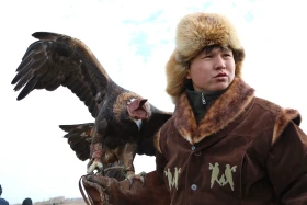 Қазақстан мен Моңғолия бүркітшілері шеберлік байқасты - фото 2