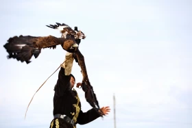 Қазақстан мен Моңғолия бүркітшілері шеберлік байқасты - фото 3