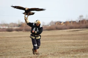 Қазақстан мен Моңғолия бүркітшілері шеберлік байқасты - фото 5