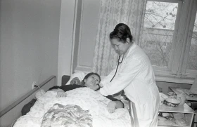 Алматыда өз қызметкерлері мен пациенттерінің күнделікті өмірін көрсететін медициналық орталық - фото 7