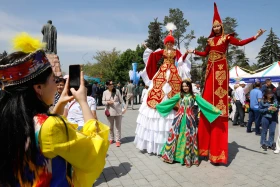 Қазақстан халқының бірлігі күні - фото 10