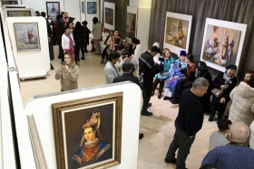 Астанадағы көрмеде әлемнің ұлы әйелдері қазақ суретшілерінің көзімен  таныстырылды - фото 8