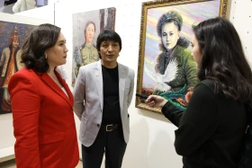 Астанадағы көрмеде әлемнің ұлы әйелдері қазақ суретшілерінің көзімен  таныстырылды - фото 15