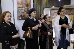 Астанадағы көрмеде әлемнің ұлы әйелдері қазақ суретшілерінің көзімен  таныстырылды - фото 18