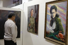 Астанадағы көрмеде әлемнің ұлы әйелдері қазақ суретшілерінің көзімен  таныстырылды - фото 20