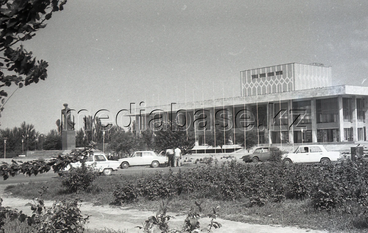 Нукус қаласындағы кинофестиваль күндері - фото 1