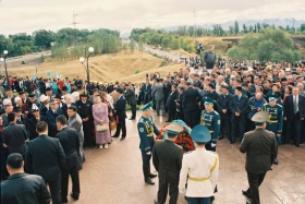 Алматы облысындағы Наурызбай батыр ескерткіші - фото 13